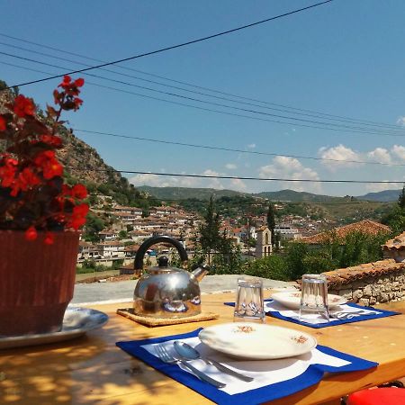 Teo'S Guest House Берат Экстерьер фото